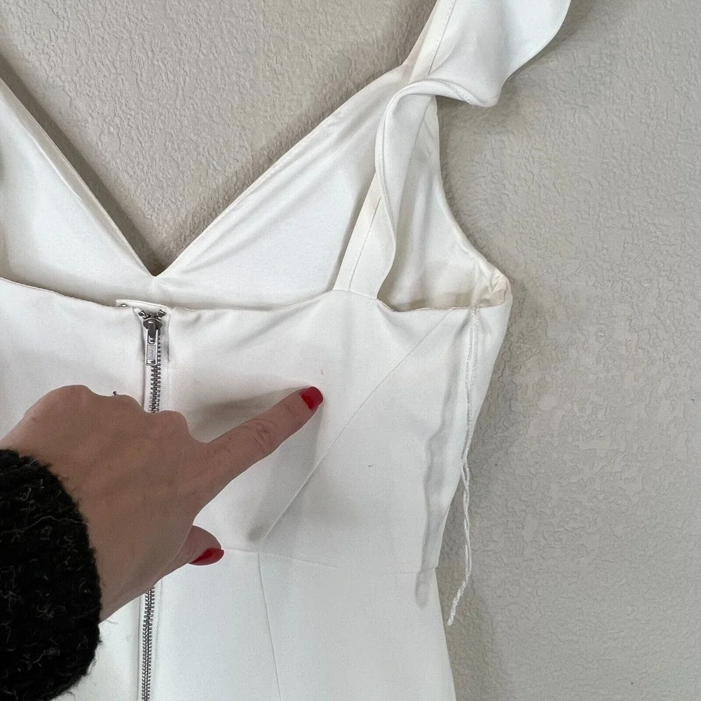 Aidan Mattox Mini Dress‎ Size 0 Ivory Ruffled Sleeveless Stretch Crepe Cocktail